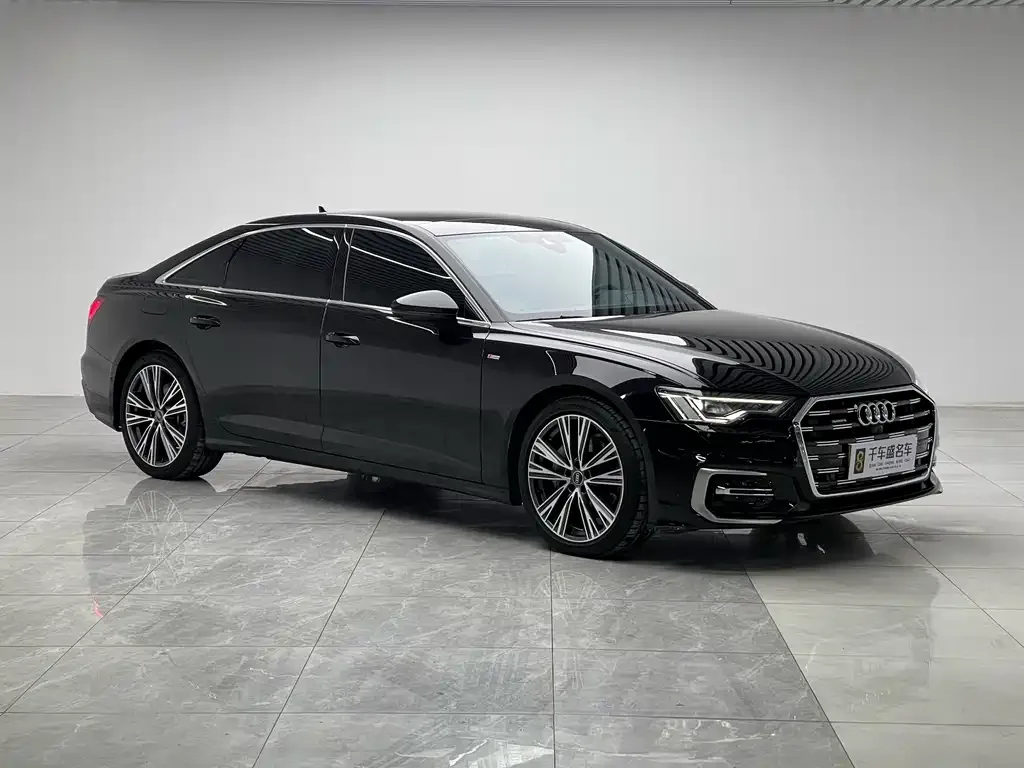 Audi A6L — фото 9