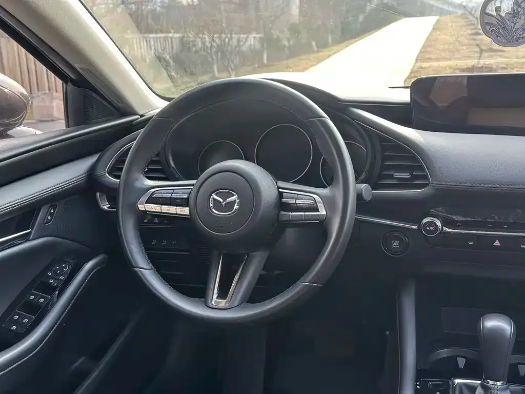Mazda 3 Axela 2021 из CN, фото 8