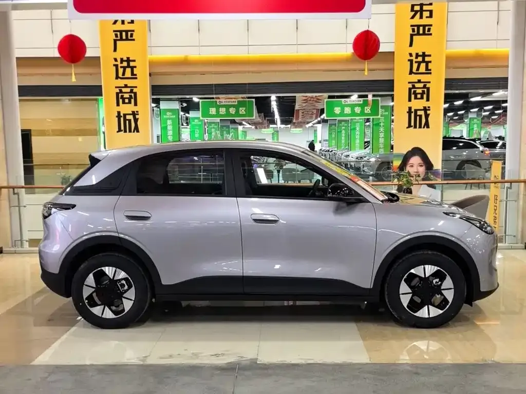 Geely Starburst — фото 6