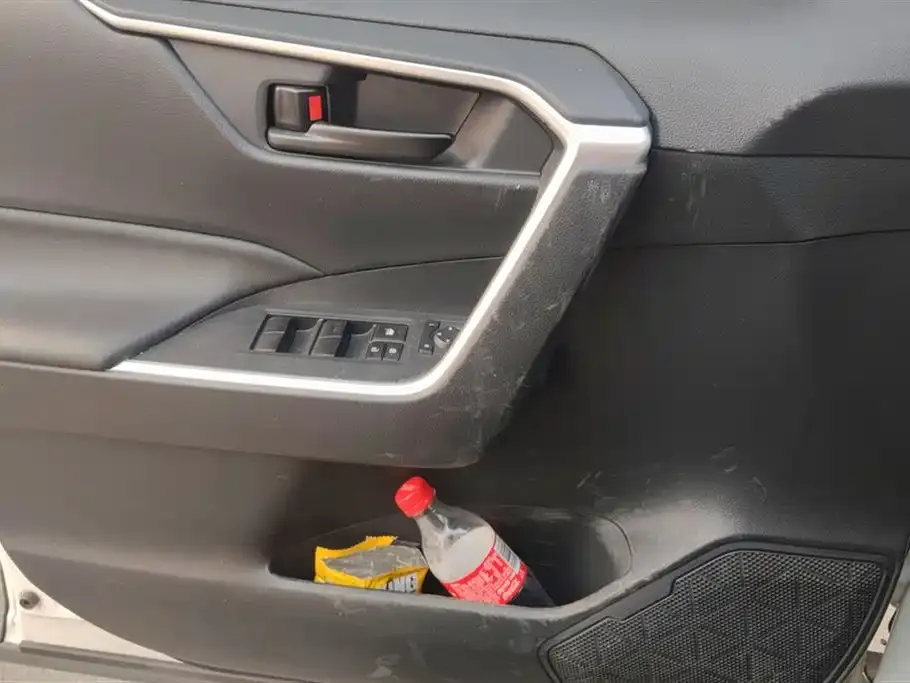 Toyota Wildlander 2025 из CN, фото 2