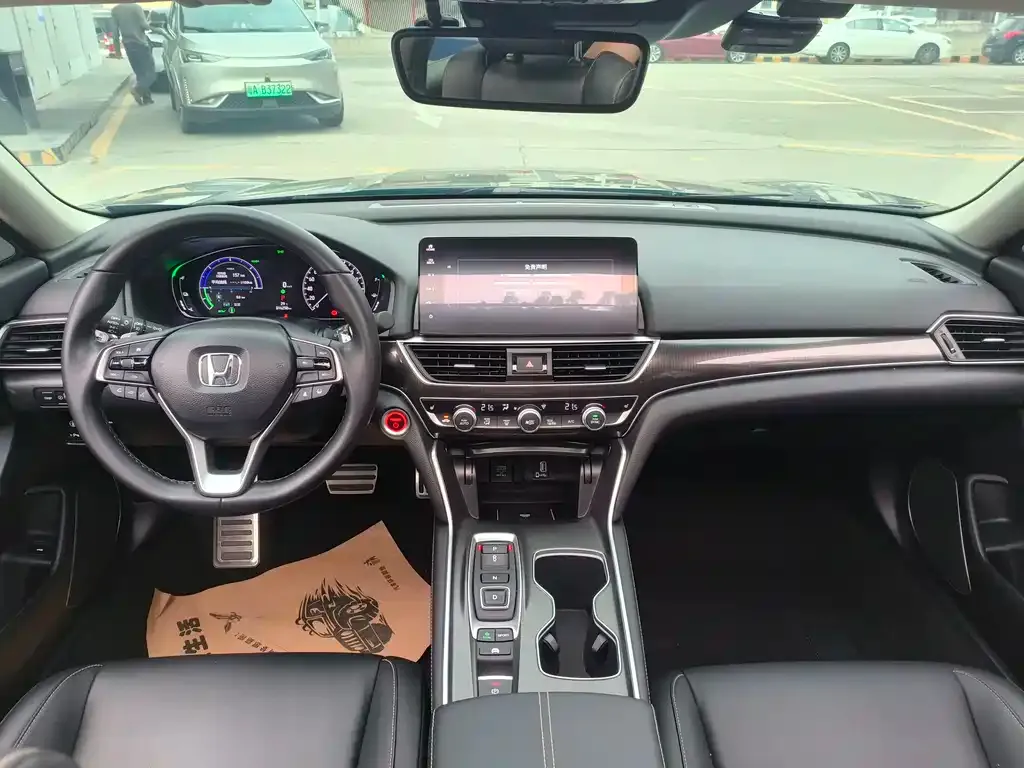 Honda Accord — фото 6