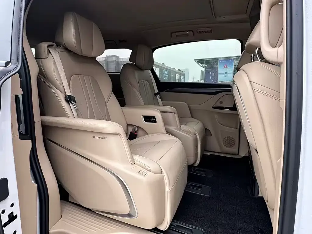 Buick GL8 Hybrid 2025 из CN, фото 5