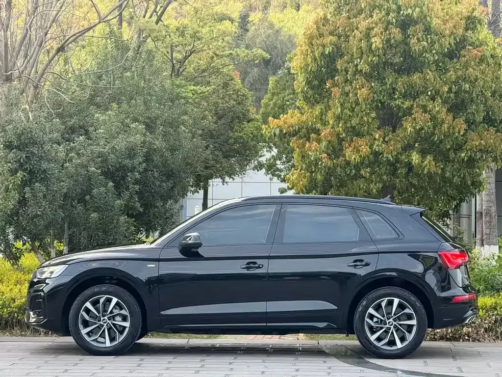 Audi Q5L 2023 из CN, фото 8