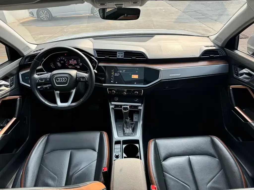Audi Q3 2021 из CN, фото 9