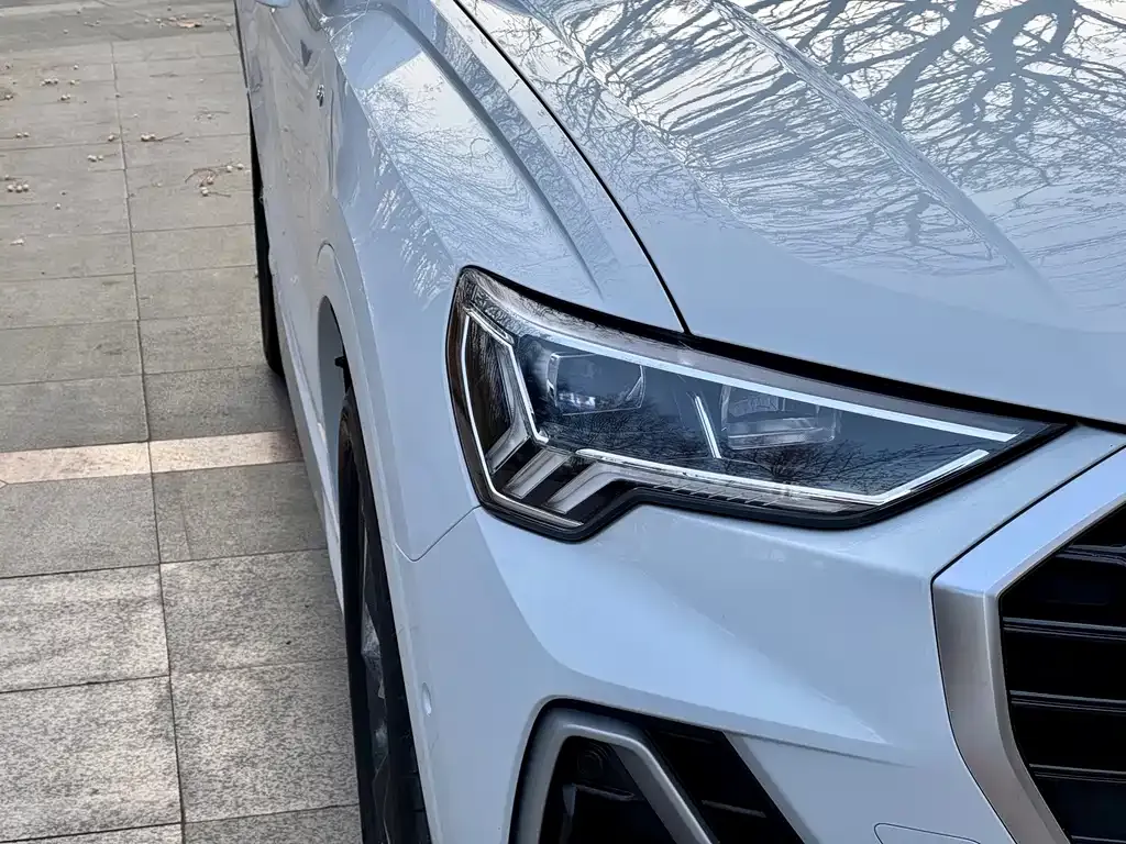 Audi Q3 — фото 8