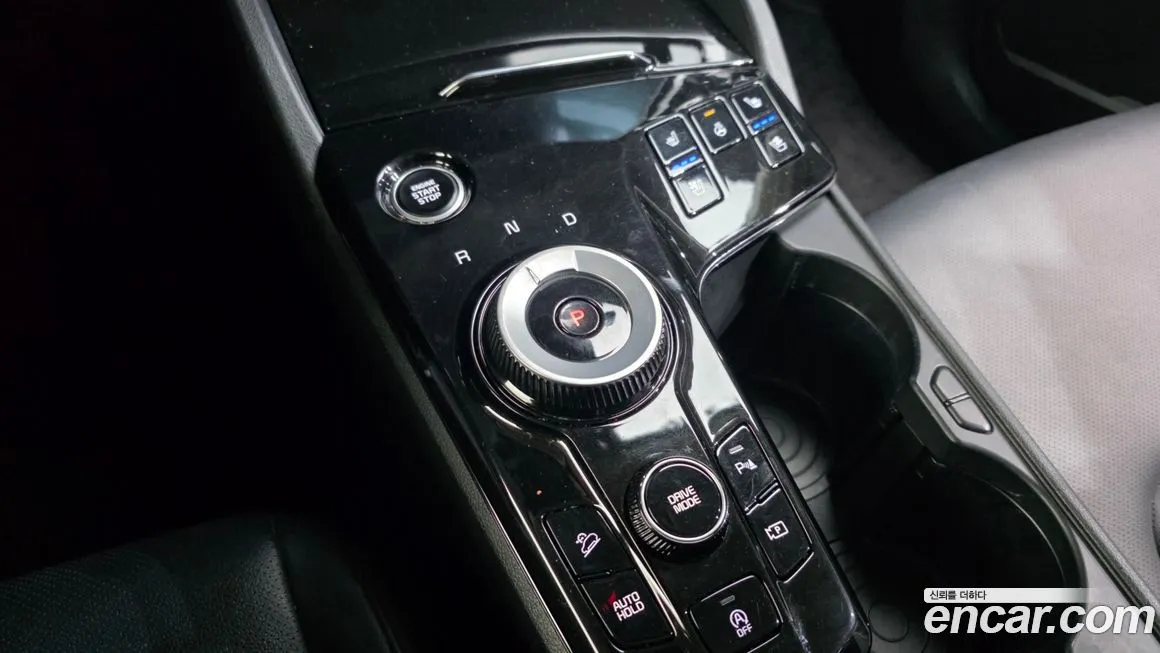 Kia Sportage — фото 8