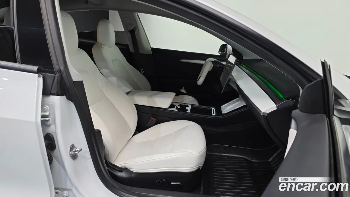 Tesla Model 3 2021 из KR, фото 3