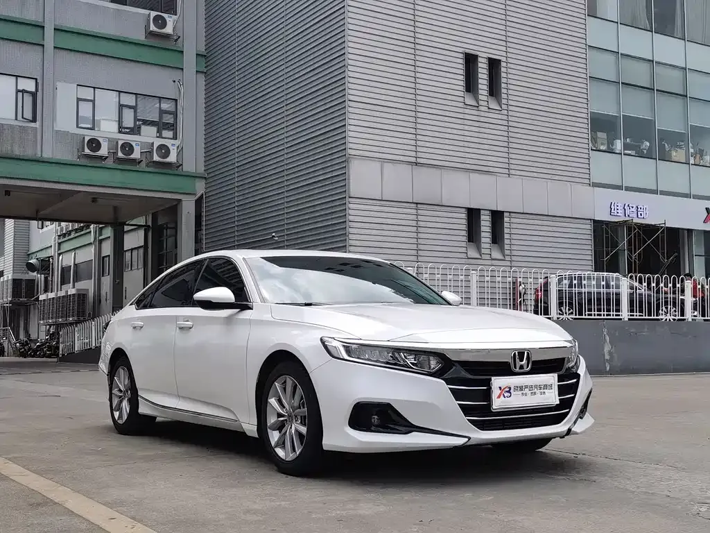 Honda Accord — фото 6