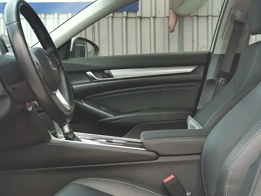 Honda Accord — фото 5