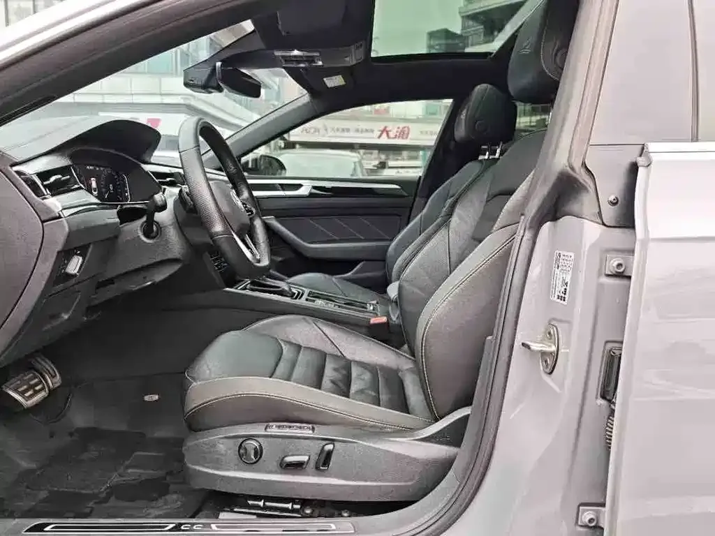 Volkswagen CC 2022 из CN, фото 8