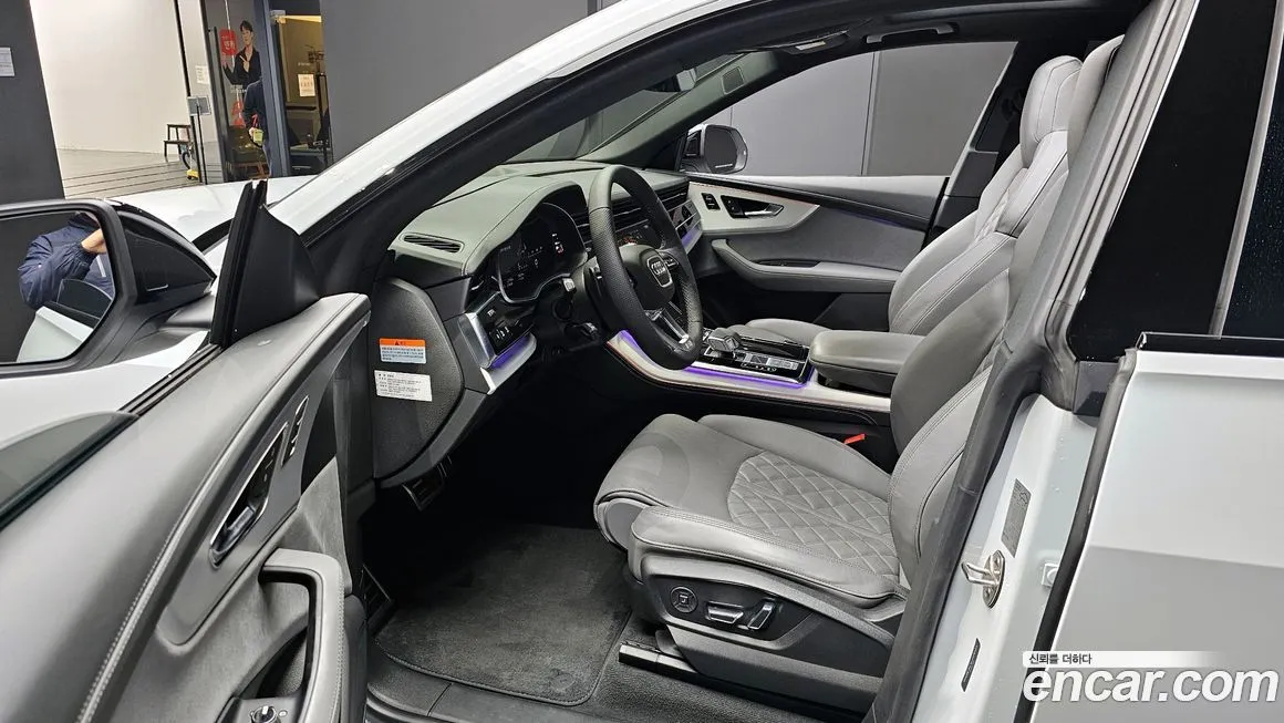 Audi Q8 2023 из KR, фото 5