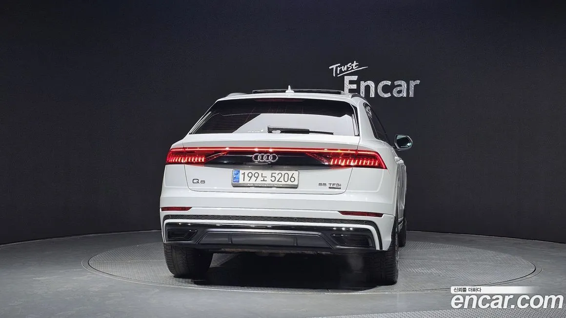 Audi Q8 2023 из KR, фото 2