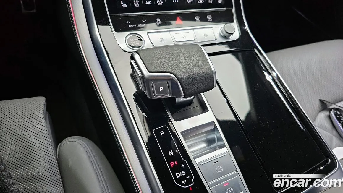 Audi Q8 2023 из KR, фото 4