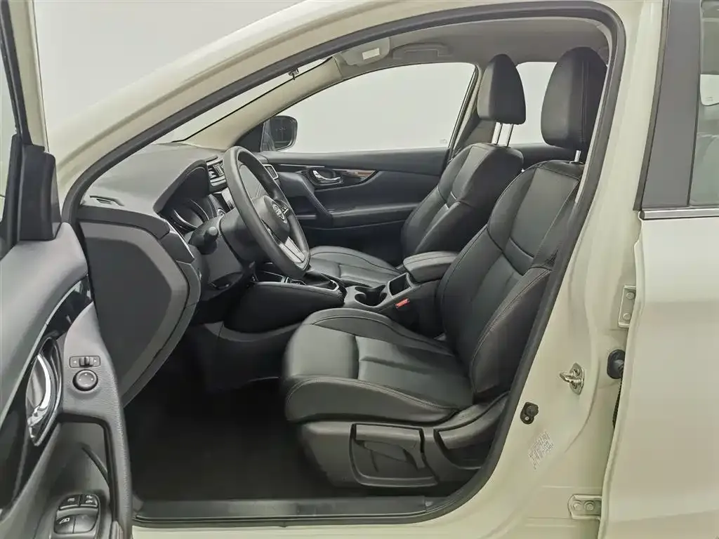 Nissan Qashqai — фото 10