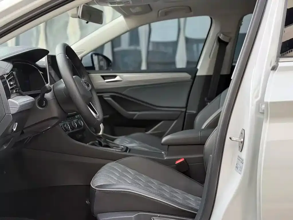 Volkswagen Sagitar 2025 из CN, фото 9