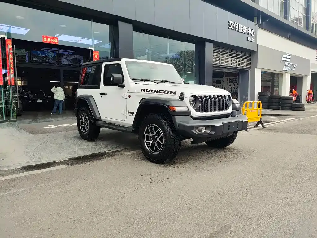 Jeep Wrangler — фото 10