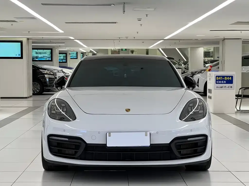 Porsche Panamera — фото 3