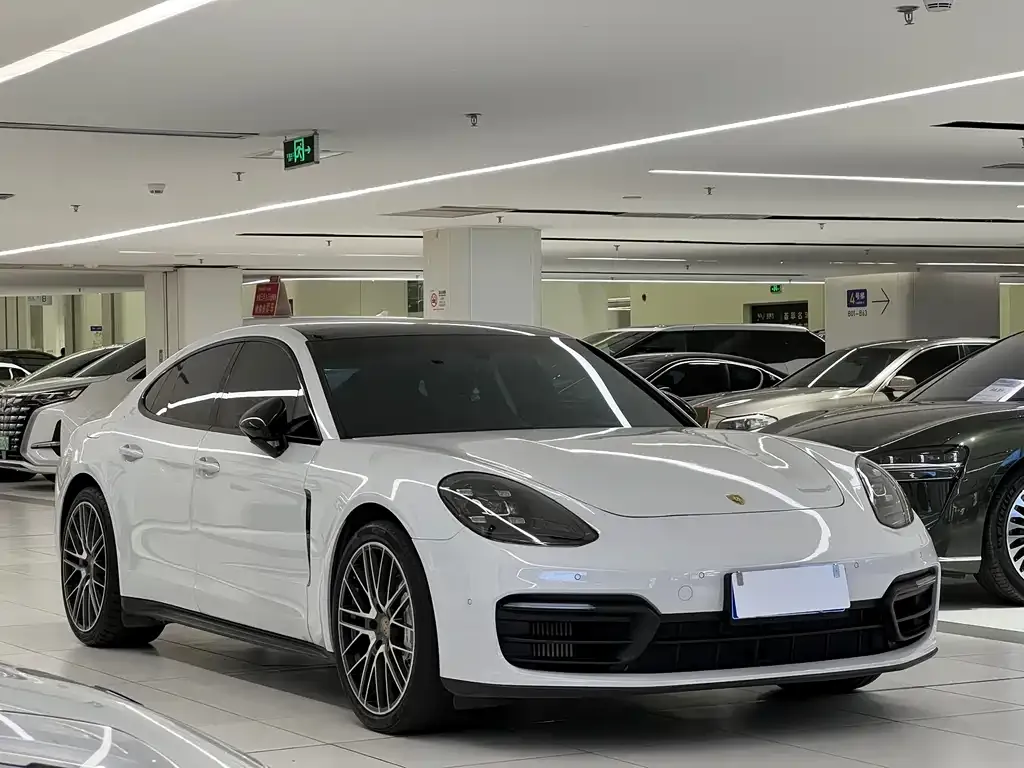 Porsche Panamera — фото 10