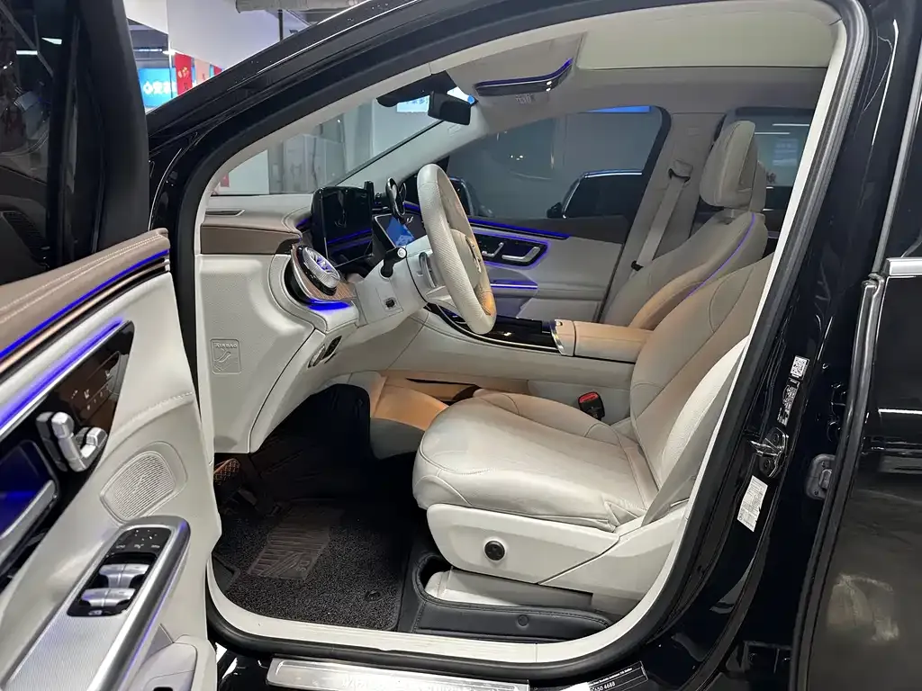 Mercedes-Benz EQE 2024 из CN, фото 2
