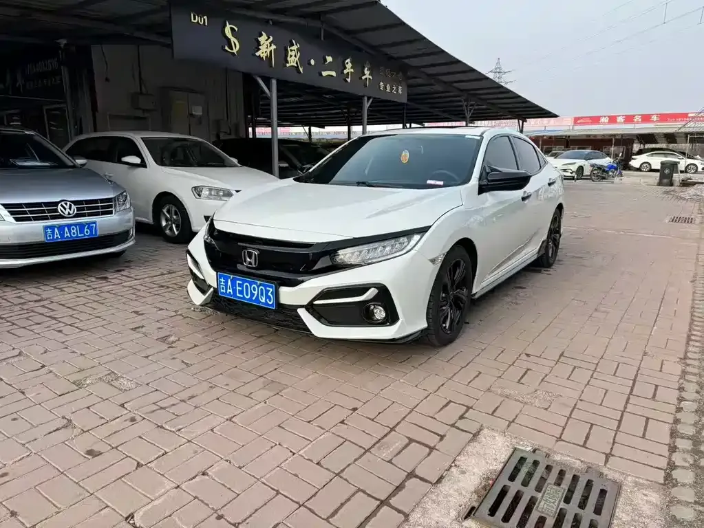 Honda Civic — фото 1