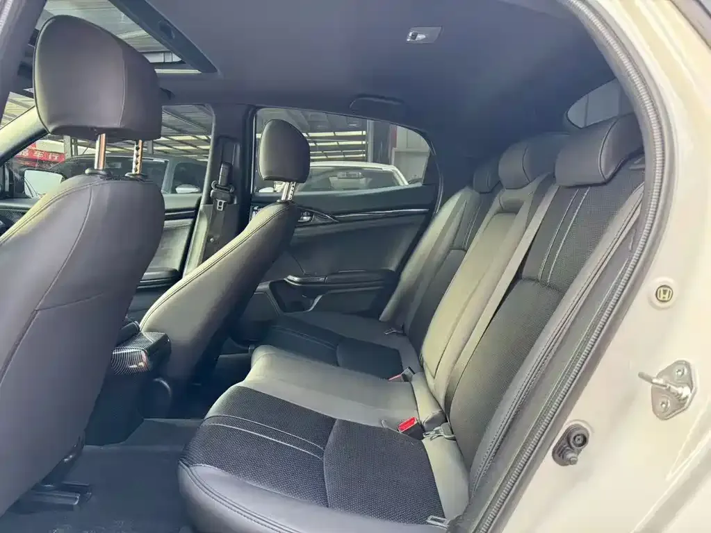 Honda Civic — фото 5