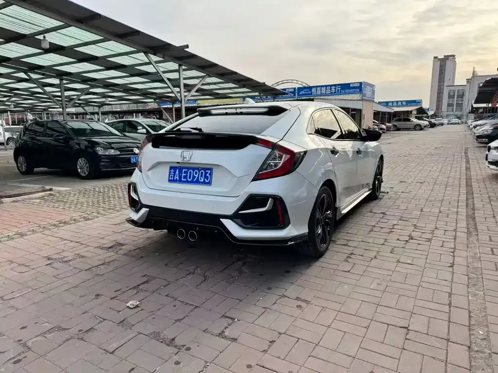 Honda Civic — фото 8