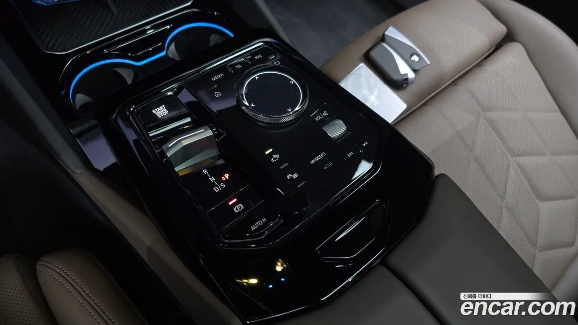 BMW 5-Series 2025 из KR, фото 8