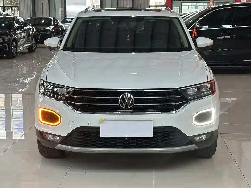 Volkswagen T-Roc — фото 4