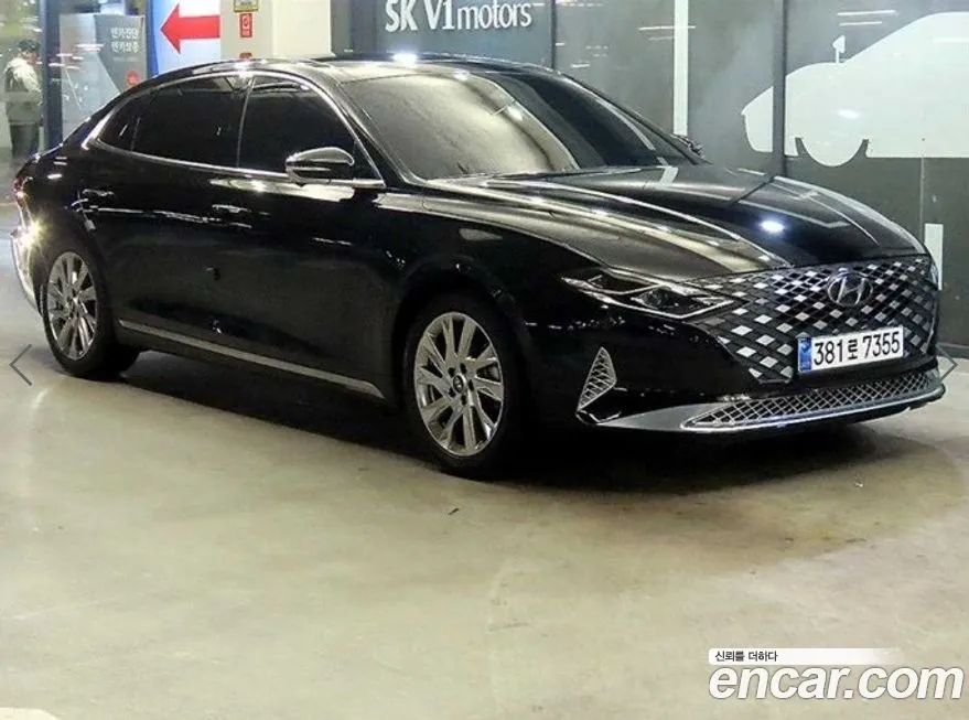 Hyundai Grandeur — фото 1
