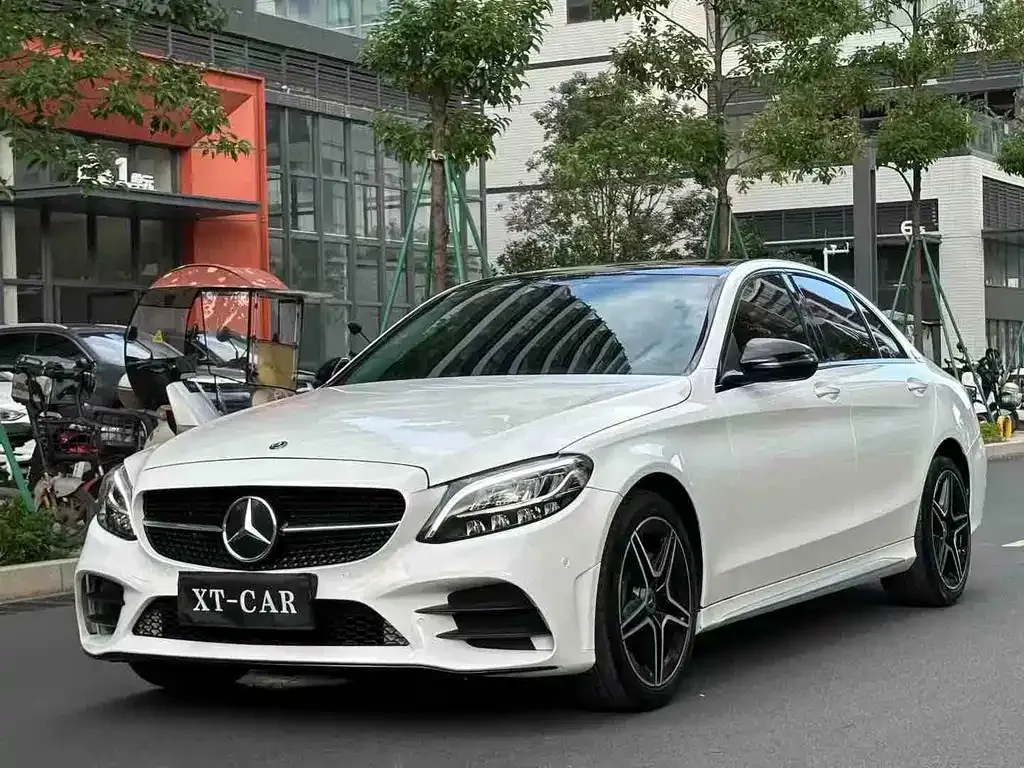 Mercedes-Benz C-Class — фото 1