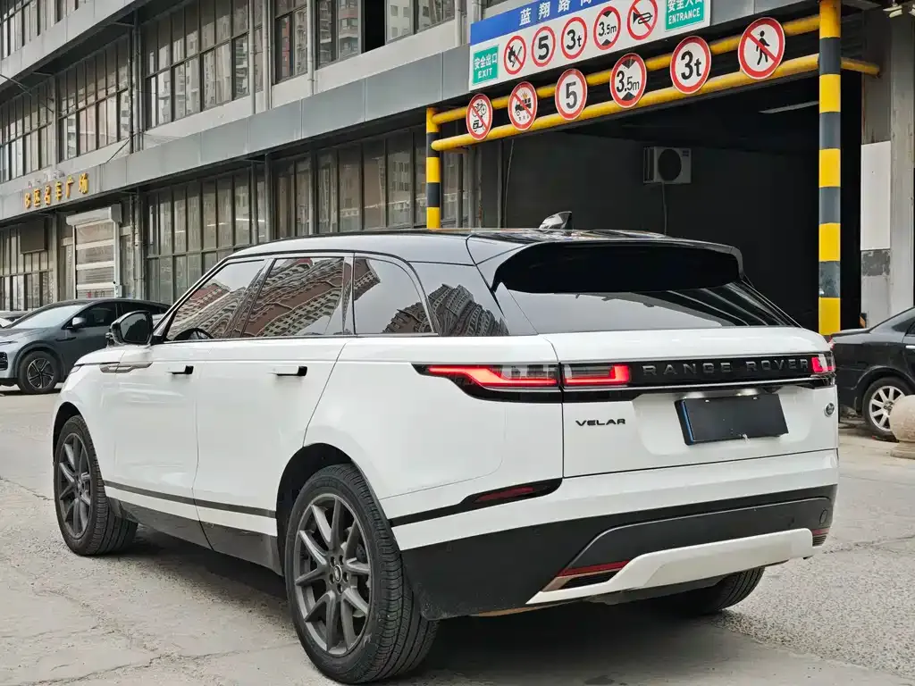 Land Rover Velar — фото 9
