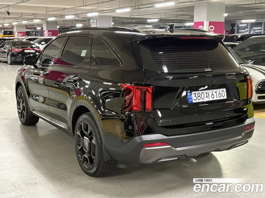 Kia Sorento — фото 8