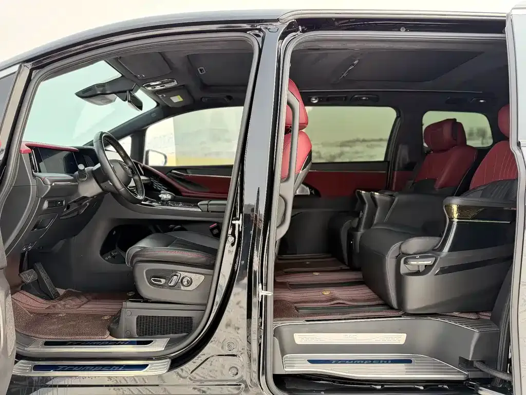 GAC Motor Trumpchi M8 — фото 7