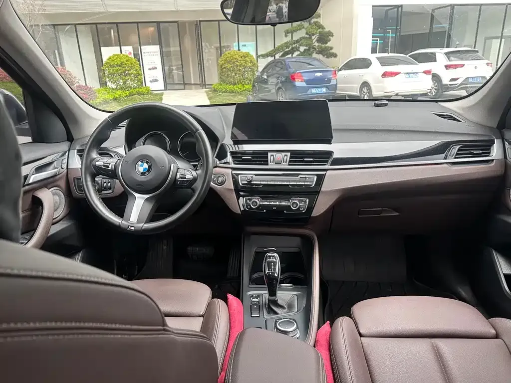 BMW X1 — фото 2