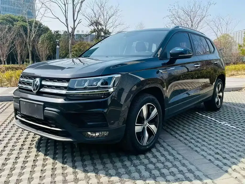 Volkswagen Tharu — фото 1