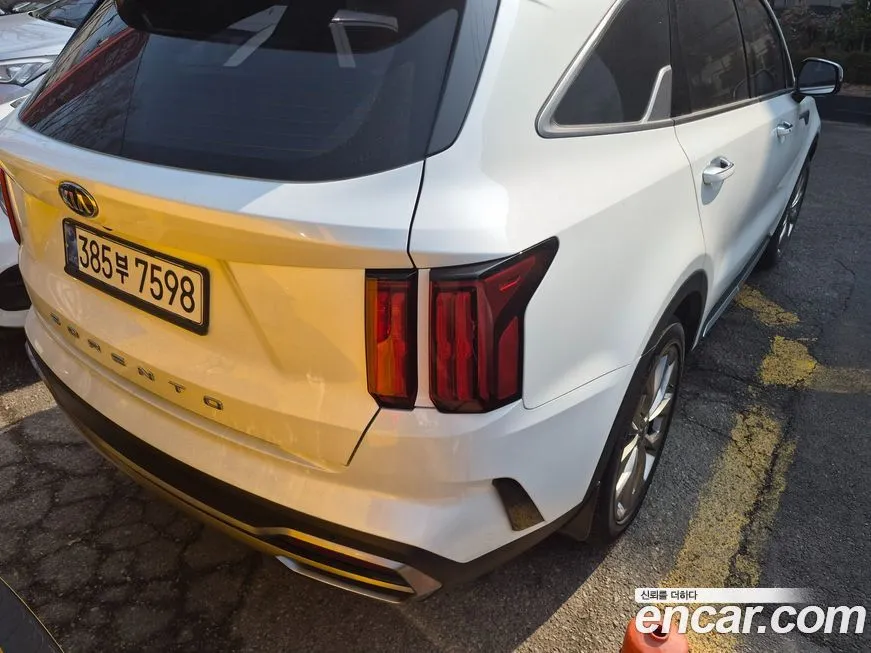 Kia Sorento — фото 4