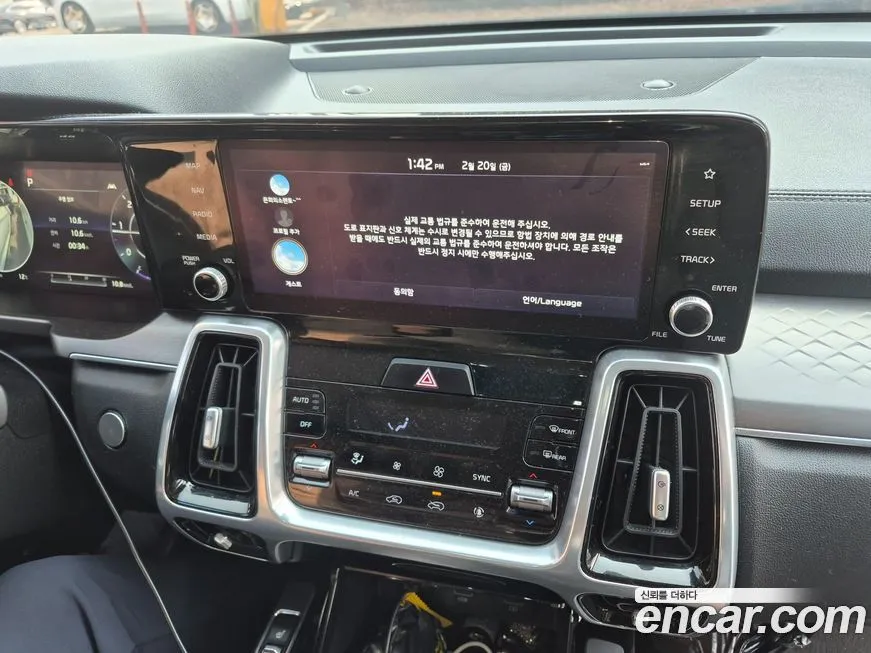 Kia Sorento — фото 3