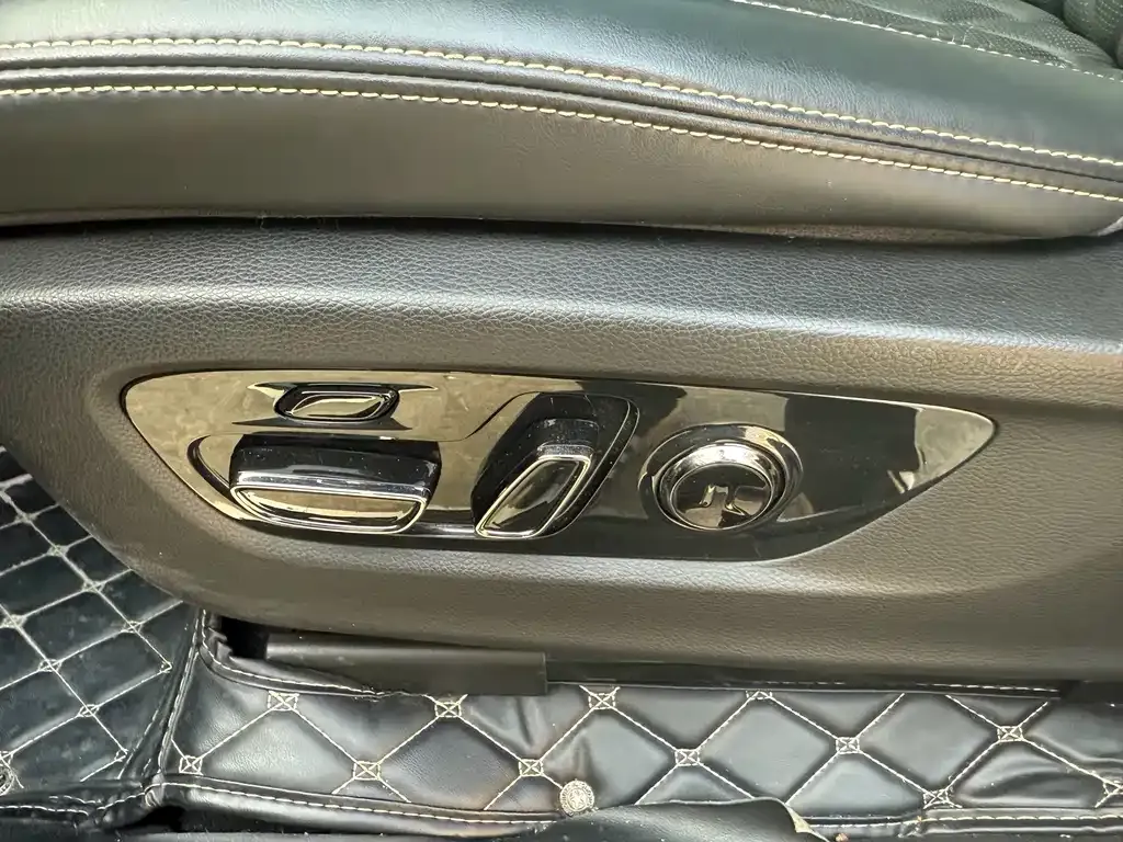 GAC Motor Trumpchi GS8 — фото 4