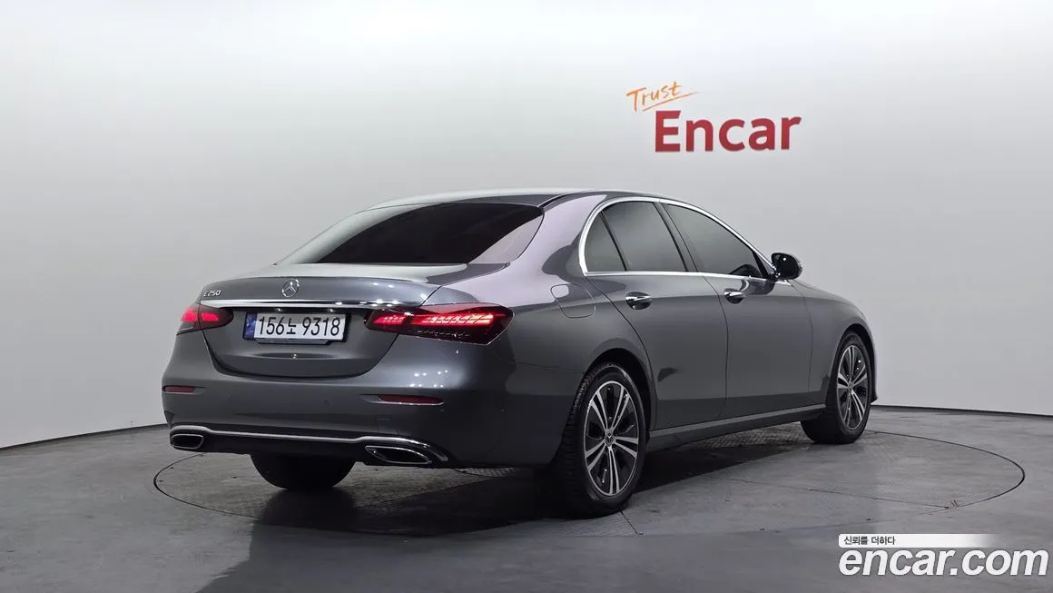 Mercedes-Benz E-Class 2021 из KR, фото 2