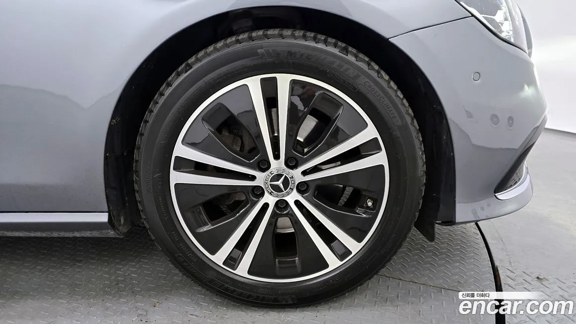 Mercedes-Benz E-Class 2021 из KR, фото 9