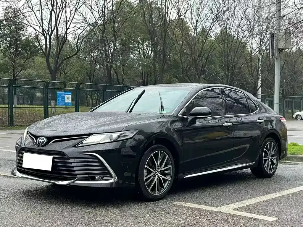 Toyota Camry 2024 из CN, фото 1