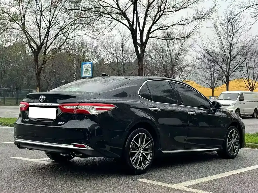 Toyota Camry 2024 из CN, фото 8