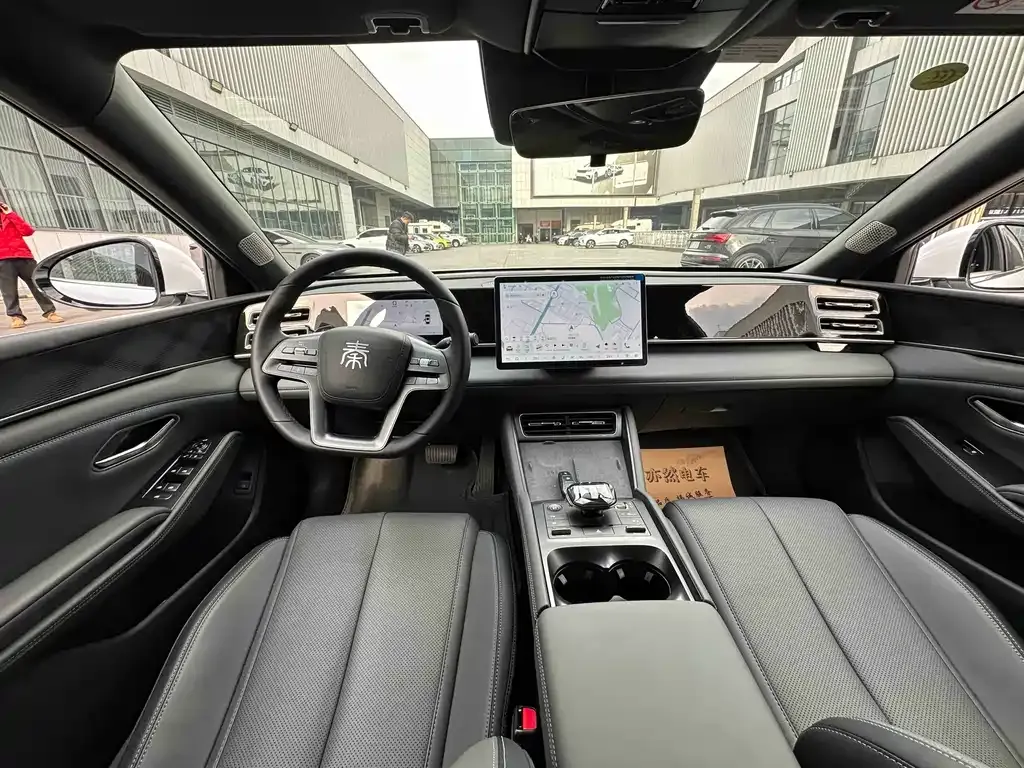 BYD Qin L — фото 9