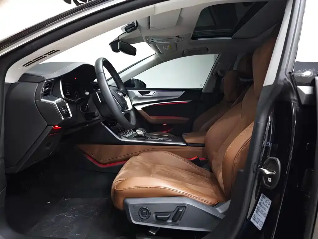 Audi A7L 2025 из CN, фото 9