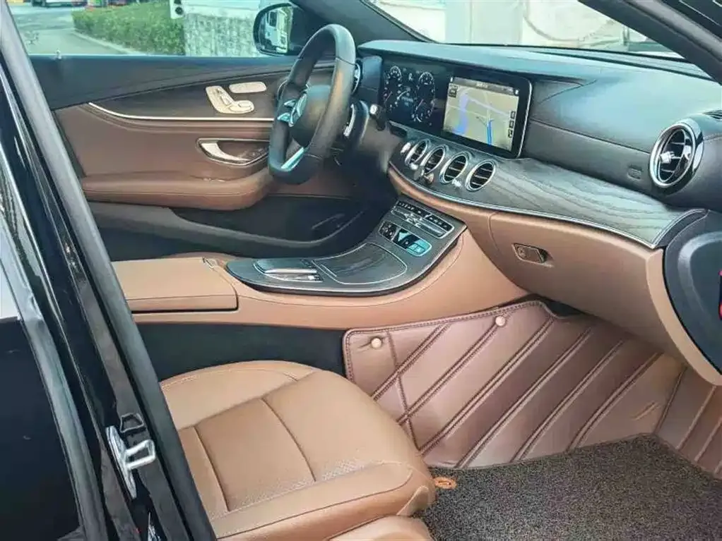 Mercedes-Benz E-Class 2021 из CN, фото 2