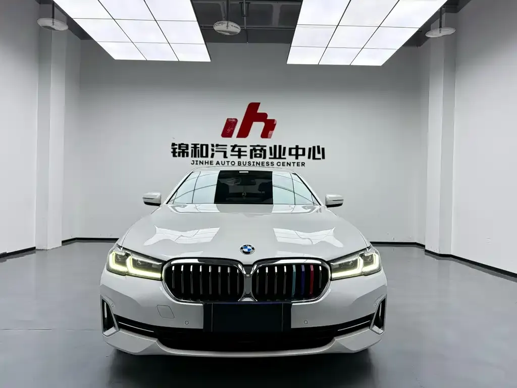 BMW 5 Series — фото 2
