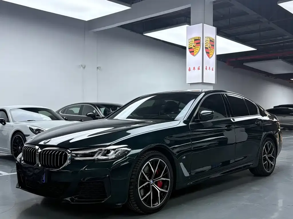 BMW 5 Series (Import) 540i M Sport