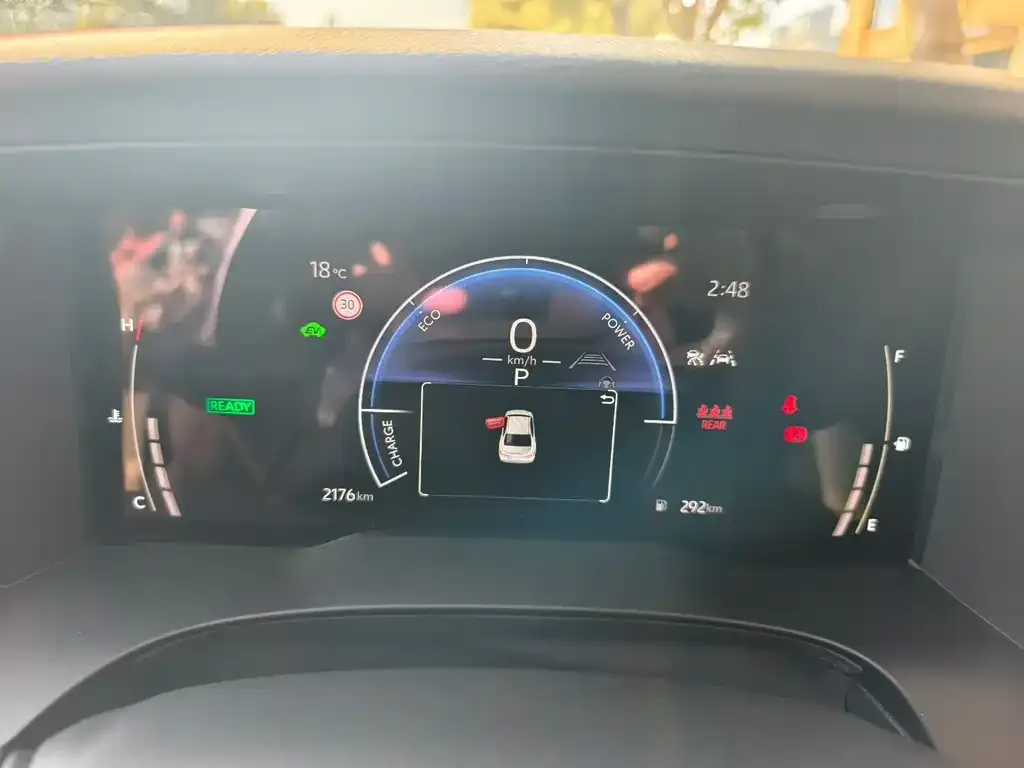 Toyota Camry 2025 из CN, фото 2