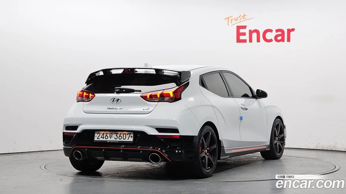 Hyundai Veloster — фото 5