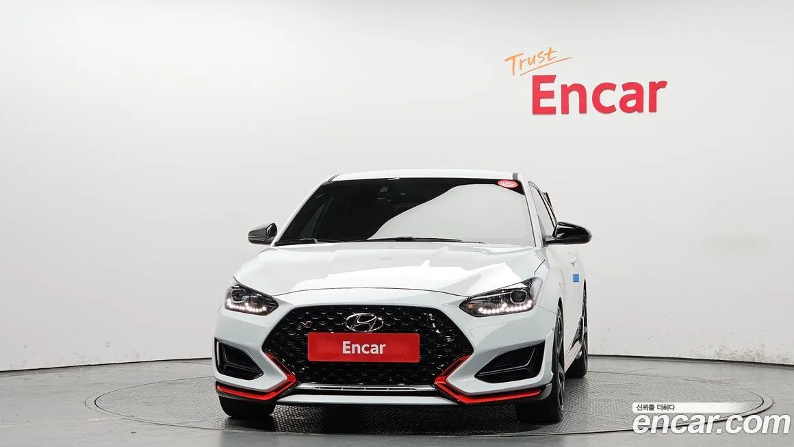 Hyundai Veloster — фото 2